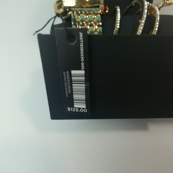 🆕Jones New York Women's Gold Watch & Bracelet - Picture 3 of 3